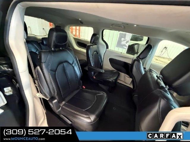 Chrysler Pacifica  2023