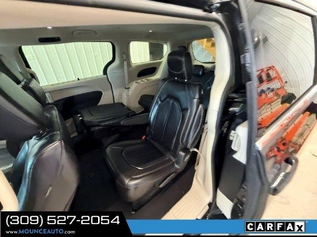 Chrysler Pacifica  2023