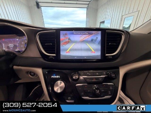 Chrysler Pacifica  2023