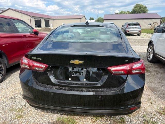 Chevrolet Malibu  2022