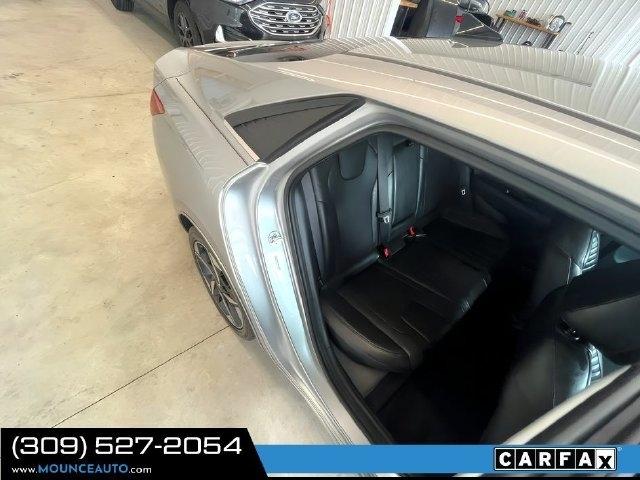 Hyundai Elantra  2021