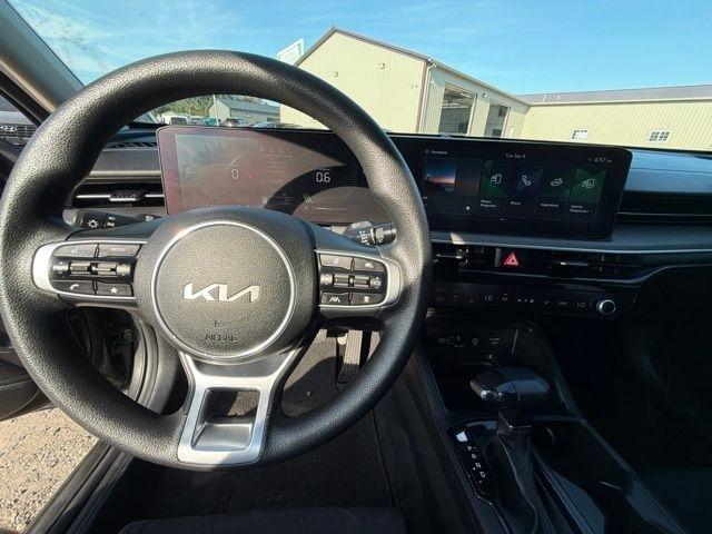 Kia K5  2025