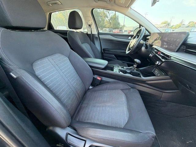 Kia K5  2025