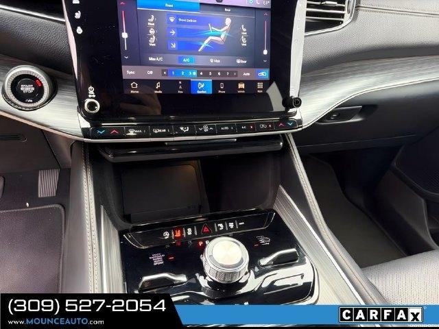 Jeep Wagoneer L  2024