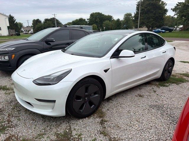 Tesla Model 3  2021