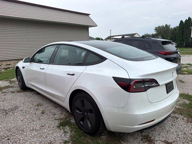 Tesla Model 3  2021