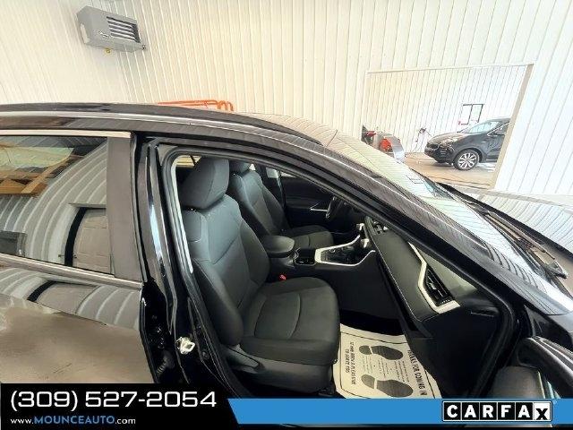 Toyota RAV4  2024