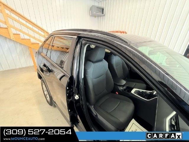 Toyota RAV4  2024