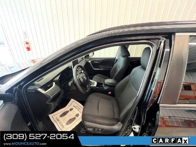 Toyota RAV4  2024