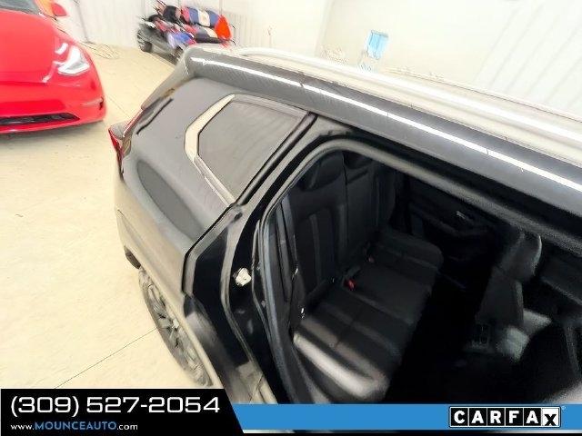 Mazda CX-50  2025