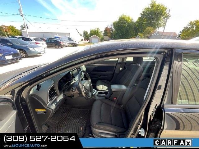Hyundai Elantra  2018