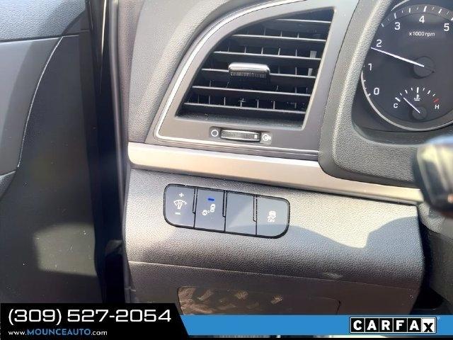 Hyundai Elantra  2018