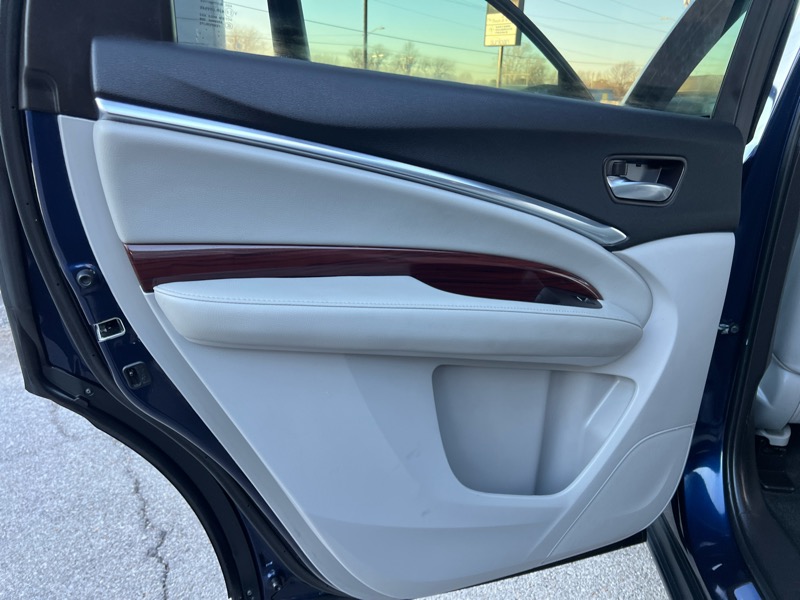 Acura MDX 9-Spd AT w/Tech Package 2016