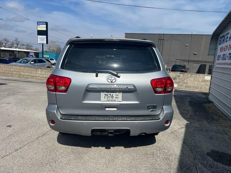 Toyota Sequoia Limited 4WD 2014