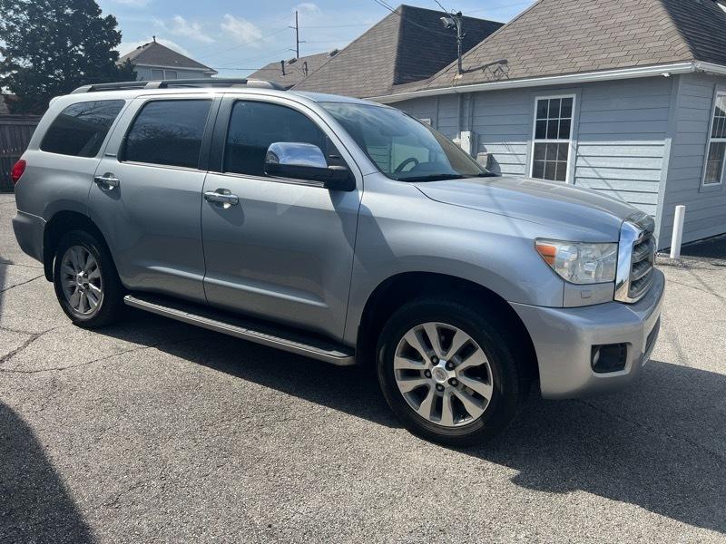 Toyota Sequoia Limited 4WD 2014