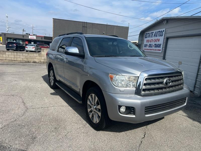 Toyota Sequoia Limited 4WD 2014
