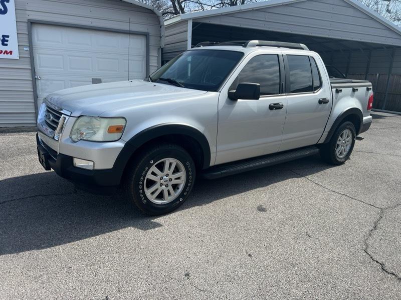 Ford Explorer Sport Trac XLT 4.0L 2WD 2010