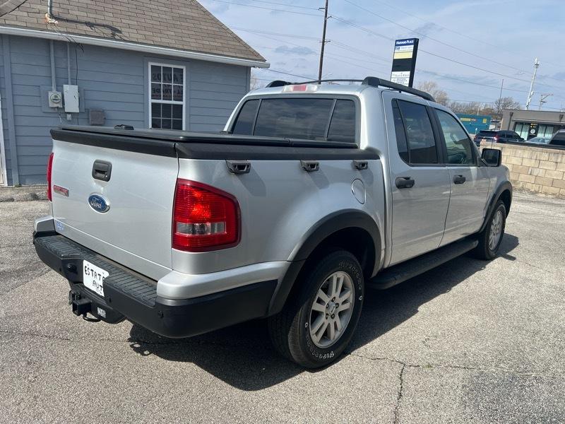 Ford Explorer Sport Trac XLT 4.0L 2WD 2010