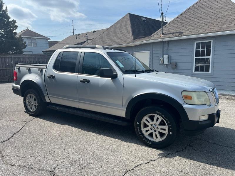 Ford Explorer Sport Trac XLT 4.0L 2WD 2010