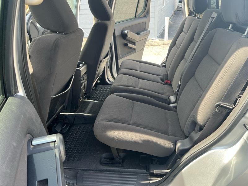 Ford Explorer Sport Trac XLT 4.0L 2WD 2010