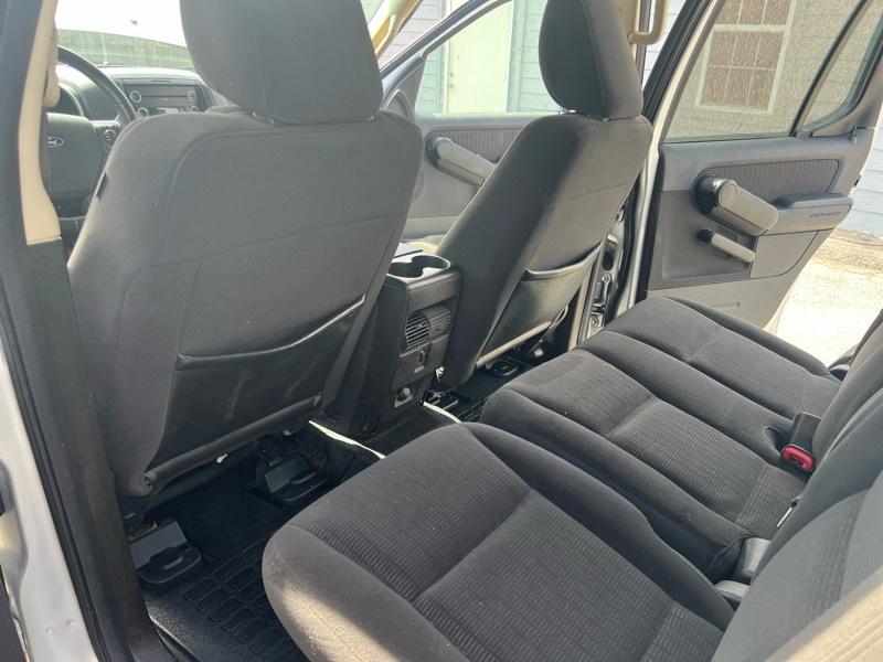 Ford Explorer Sport Trac XLT 4.0L 2WD 2010