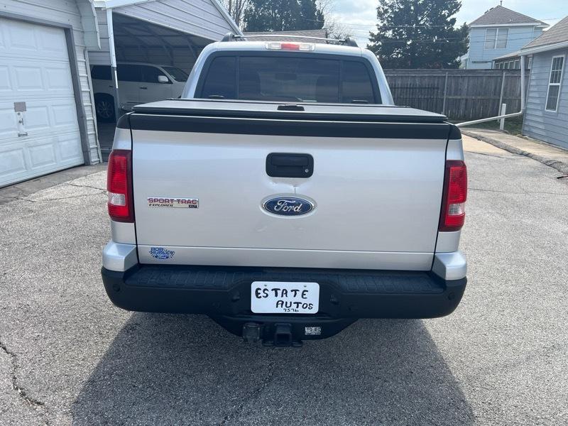Ford Explorer Sport Trac XLT 4.0L 2WD 2010