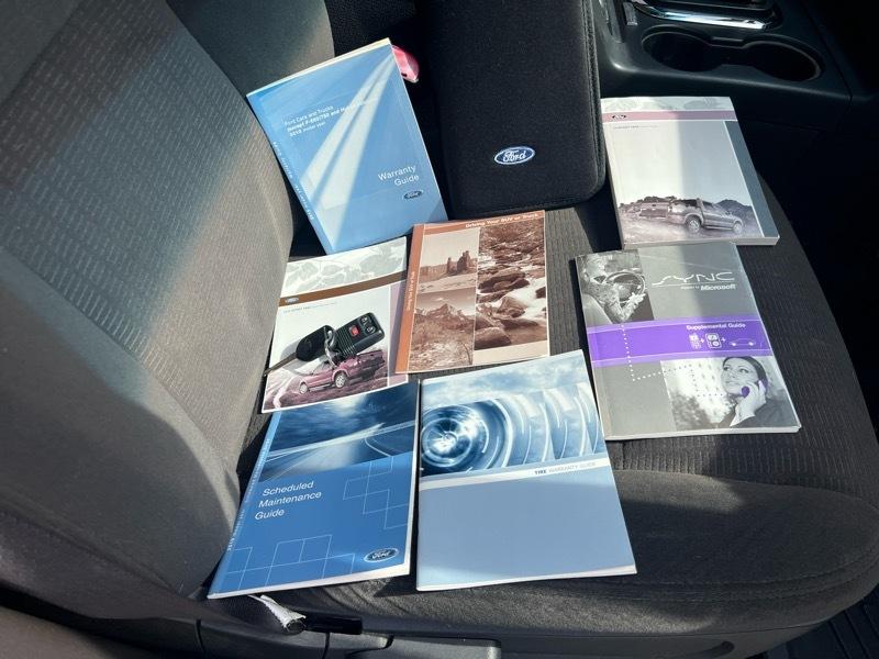 Ford Explorer Sport Trac XLT 4.0L 2WD 2010