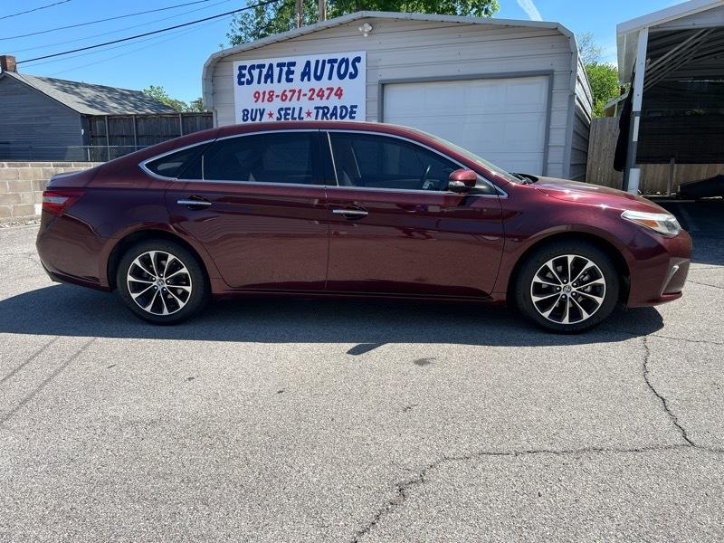 Toyota Avalon XLE 2016