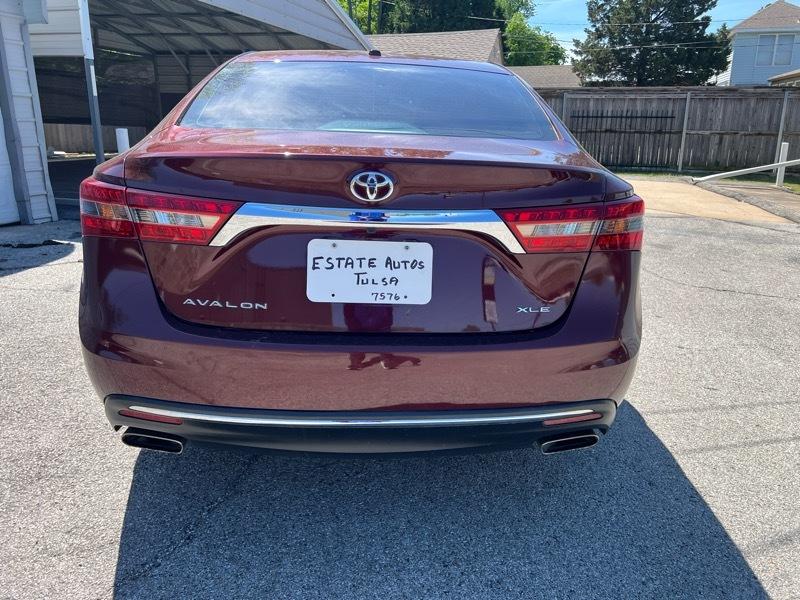 Toyota Avalon XLE 2016