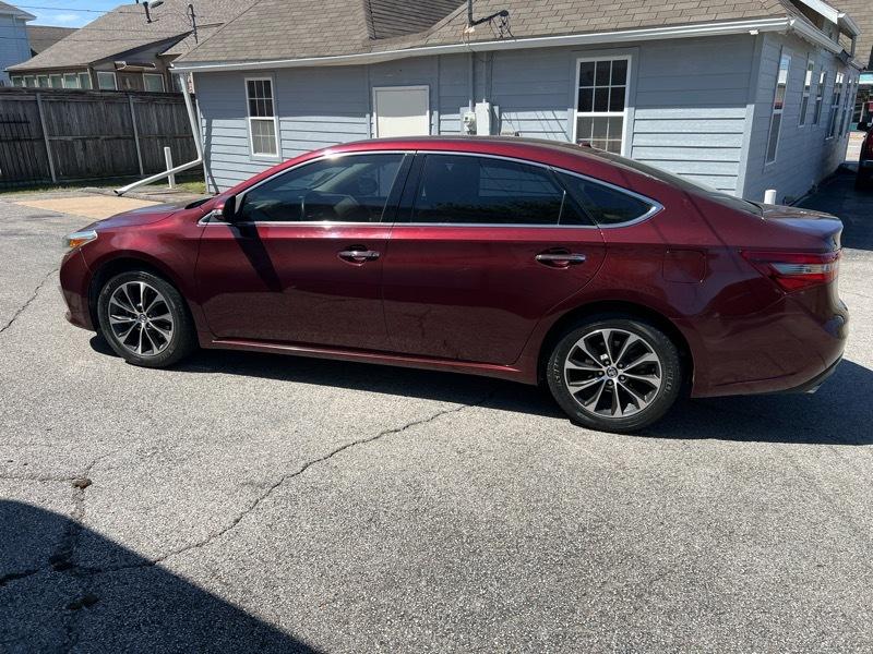 Toyota Avalon XLE 2016