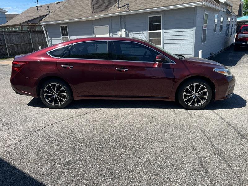 Toyota Avalon XLE 2016
