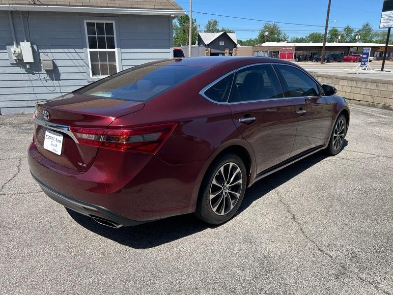 Toyota Avalon XLE 2016