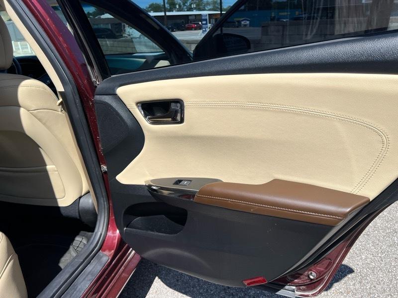 Toyota Avalon XLE 2016