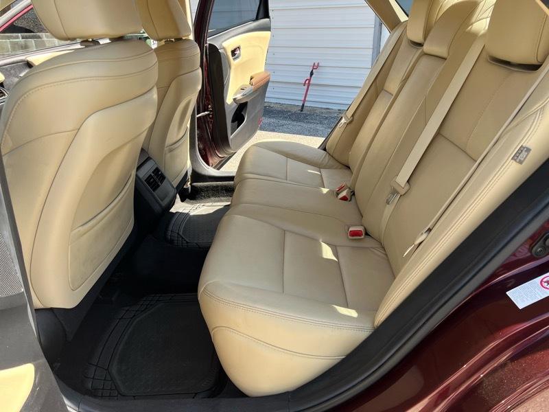 Toyota Avalon XLE 2016