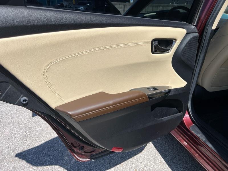 Toyota Avalon XLE 2016