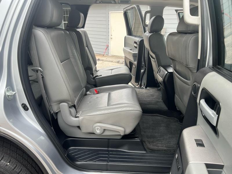 Toyota Sequoia Limited 4WD FFV 2014