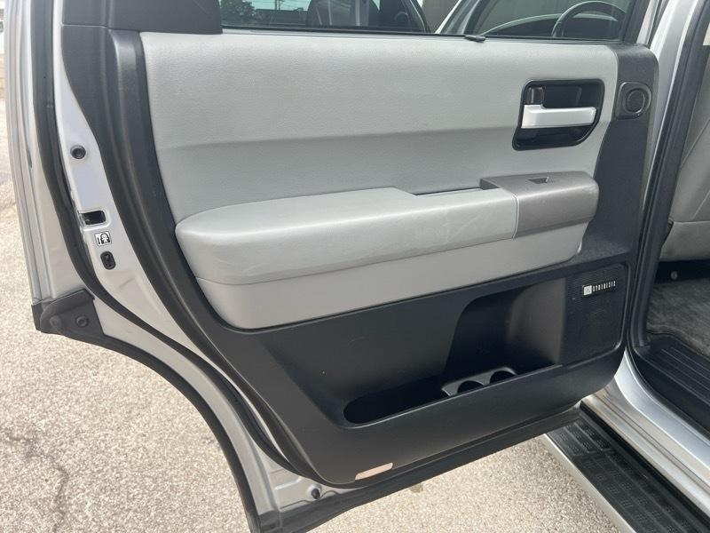 Toyota Sequoia Limited 4WD FFV 2014