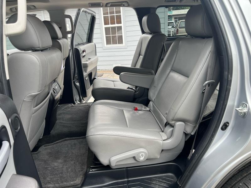 Toyota Sequoia Limited 4WD FFV 2014