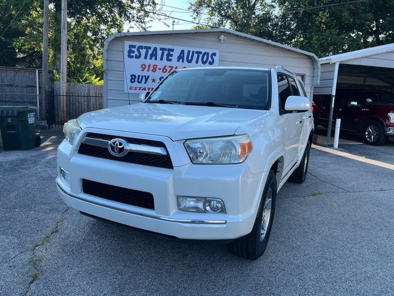 Toyota 4Runner SR5 4WD 2013