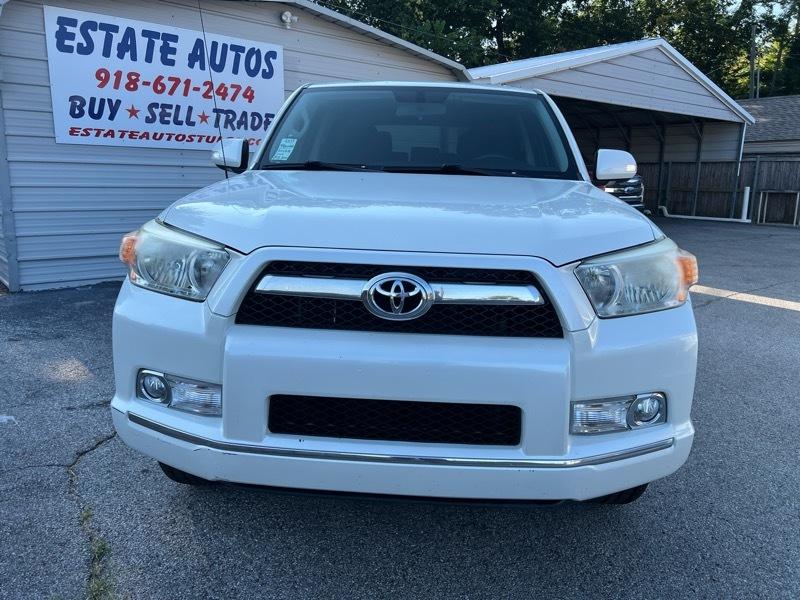 Toyota 4Runner SR5 4WD 2013