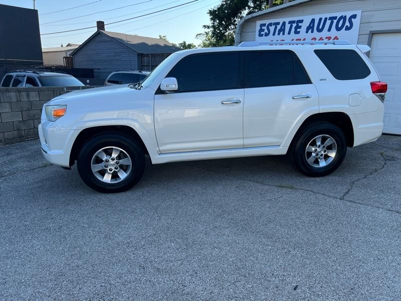 Toyota 4Runner SR5 4WD 2013