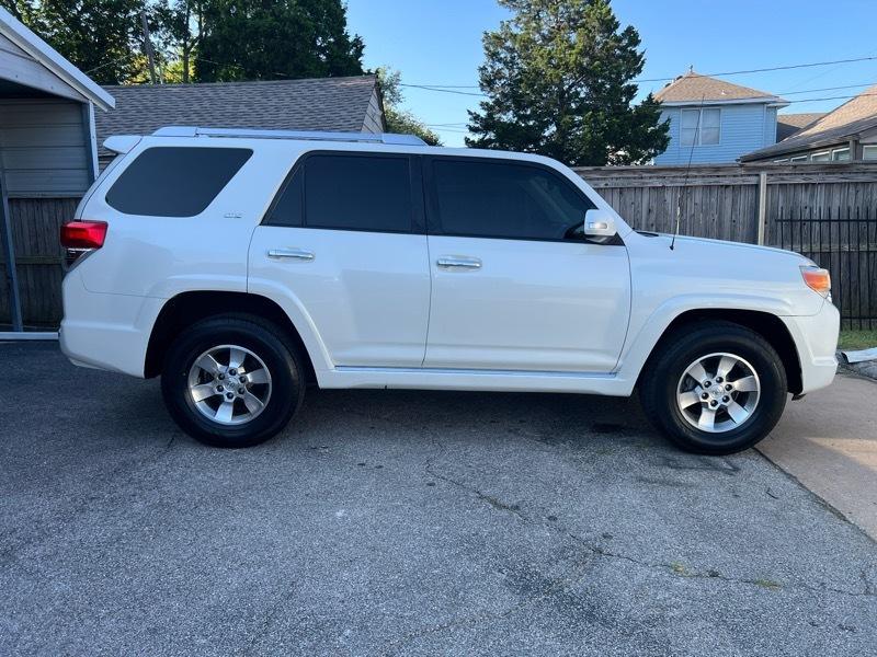 Toyota 4Runner SR5 4WD 2013