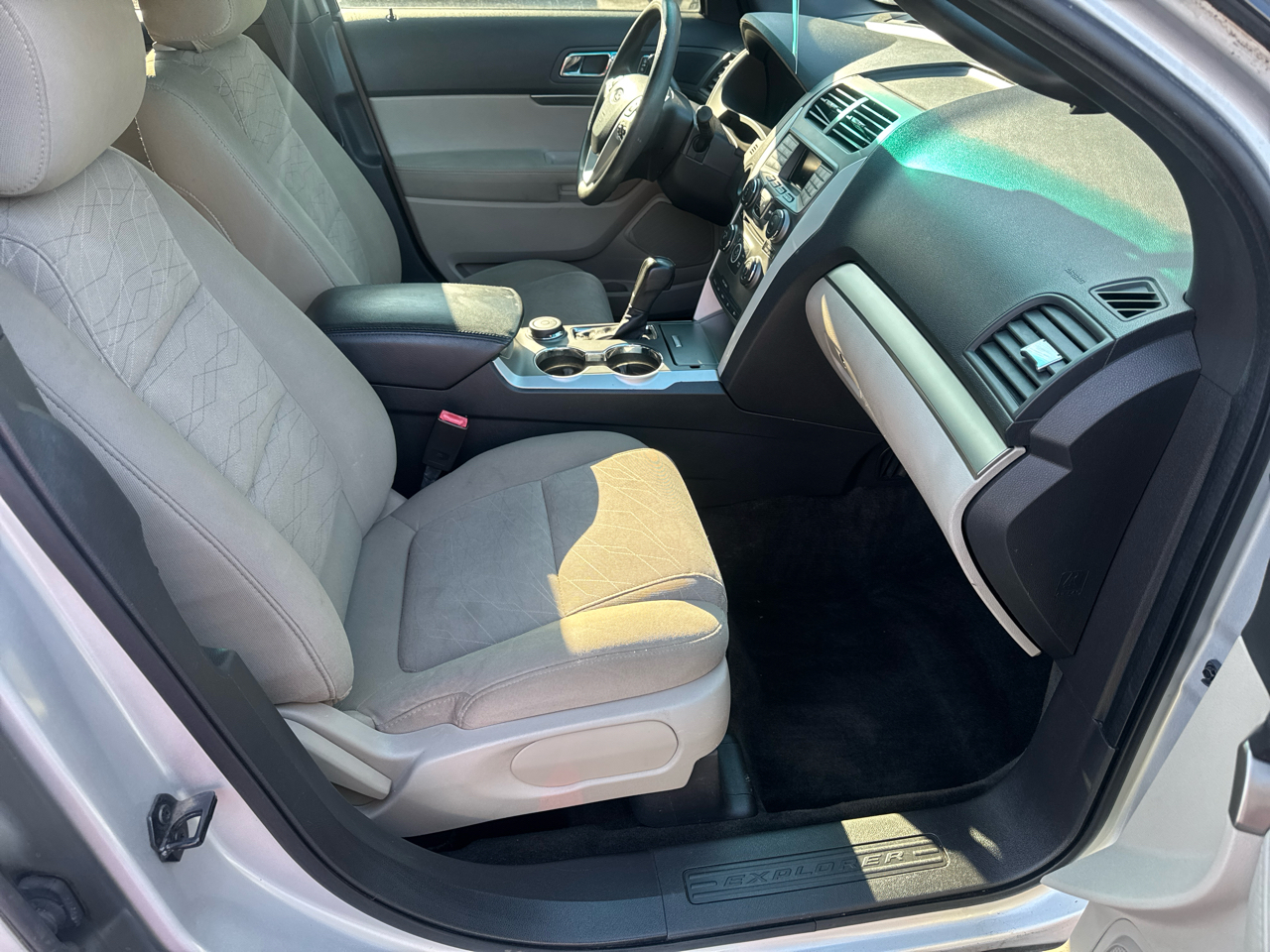 Ford Explorer 4WD 4dr Base 2015