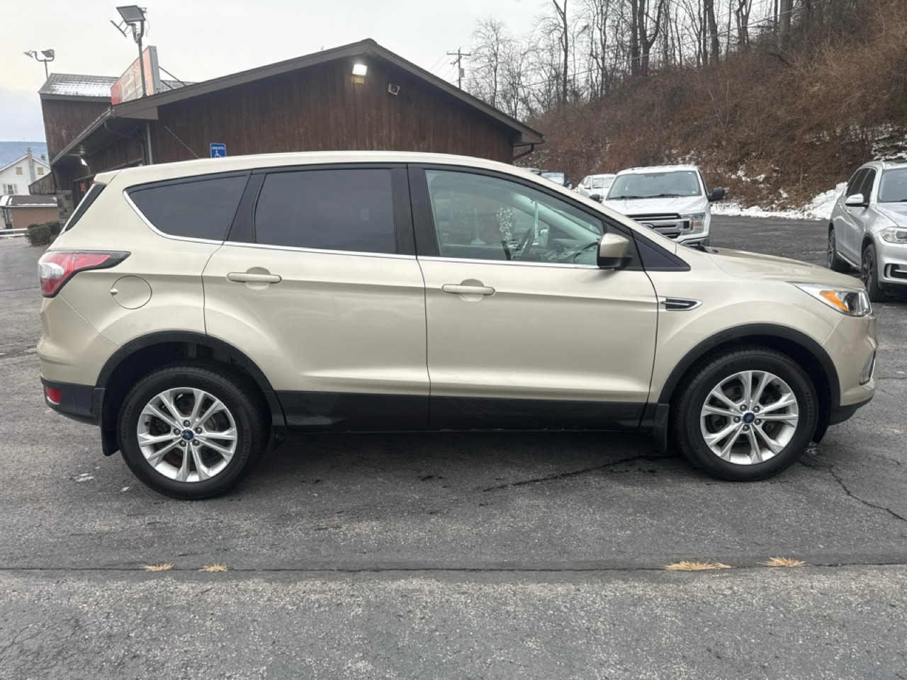 Ford Escape SE FWD 2017