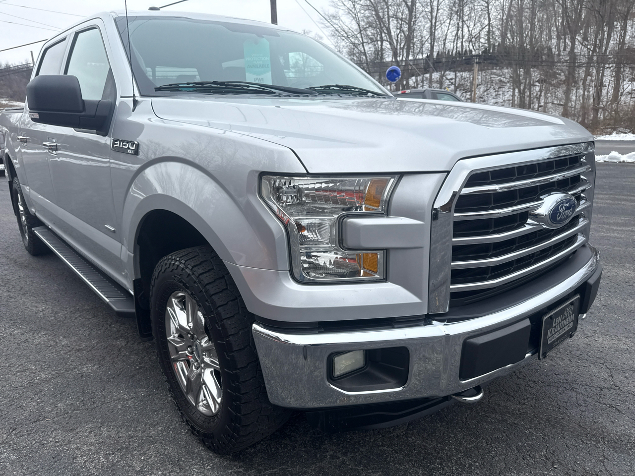 Ford F-150 XL SuperCrew 5.5-ft. Bed 4WD 2015