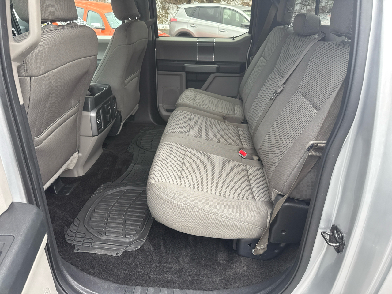 Ford F-150 XL SuperCrew 5.5-ft. Bed 4WD 2015