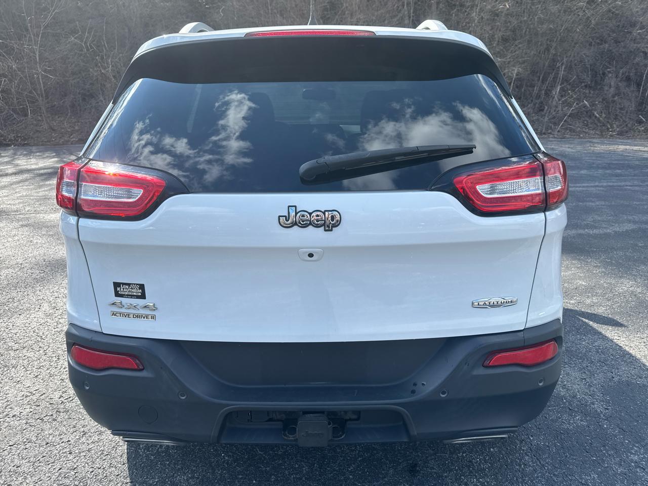 Jeep Cherokee Latitude 4WD 2016