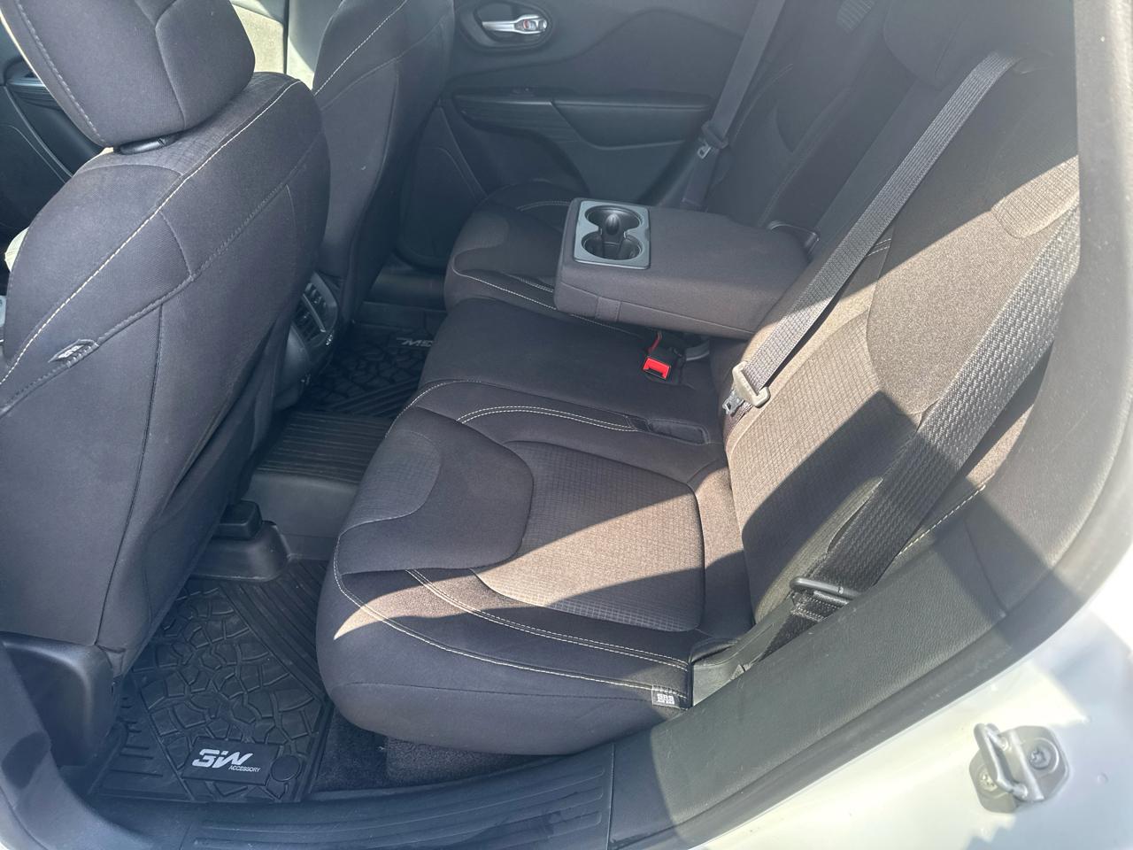 Jeep Cherokee Latitude 4WD 2016