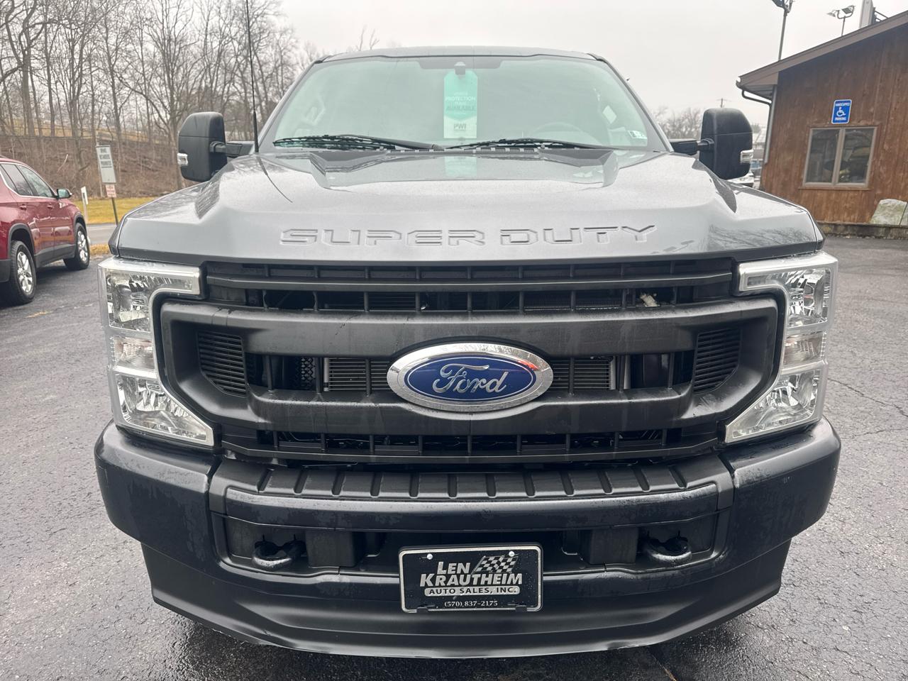 Ford F-350 SD XL Crew Cab 4WD 2022