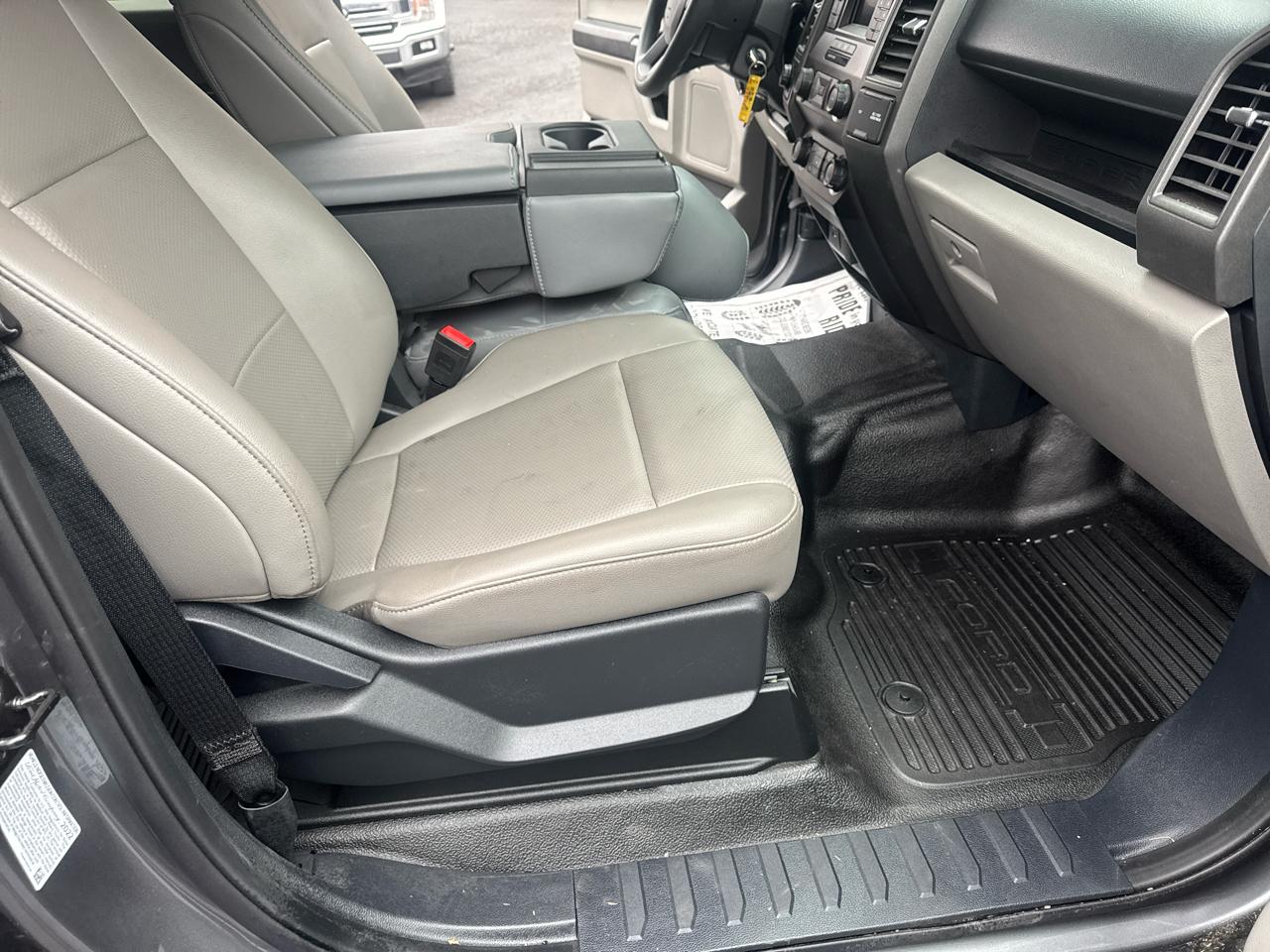 Ford F-350 SD XL Crew Cab 4WD 2022